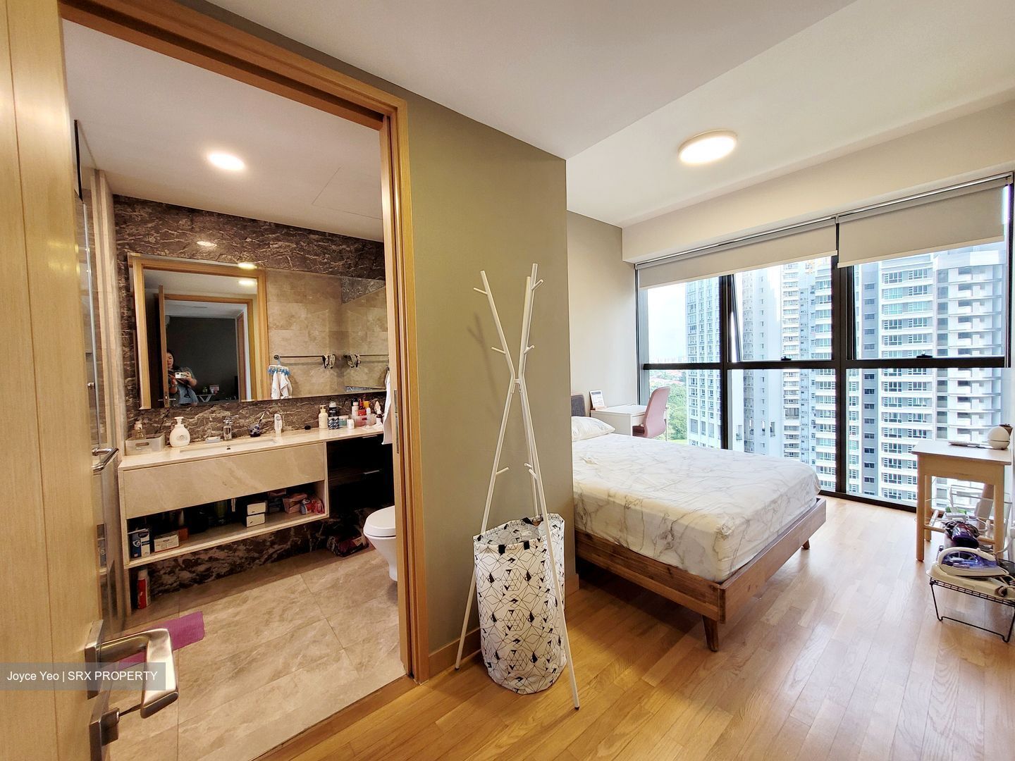 Commonwealth Towers (D3), Condominium #391534571